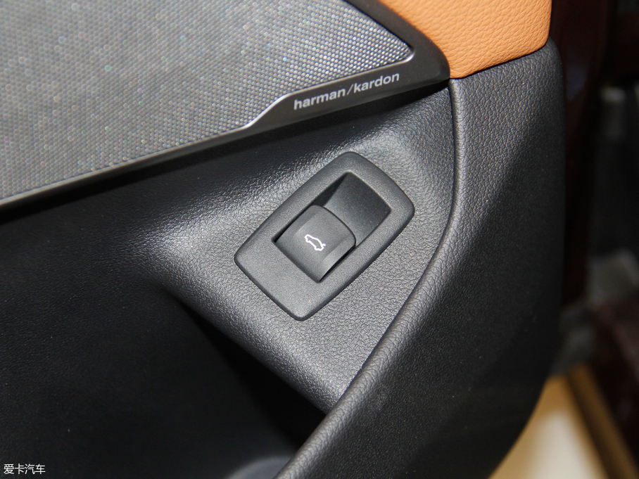 2018R6ϵGT 630i M\b