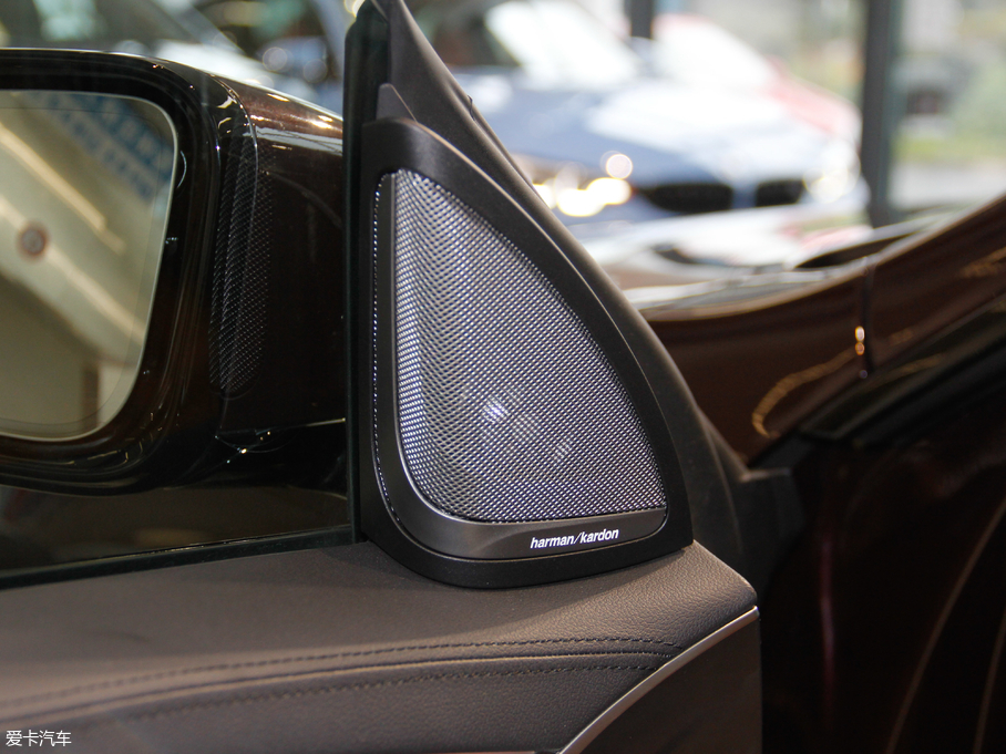 2018R6ϵGT 630i M\b