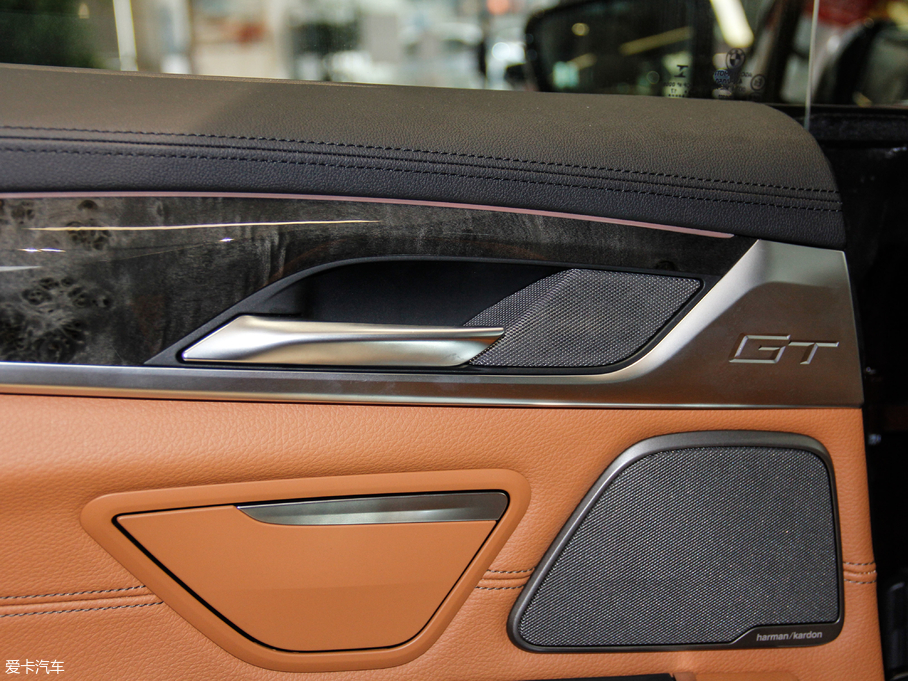 2018R6ϵGT 630i M\b