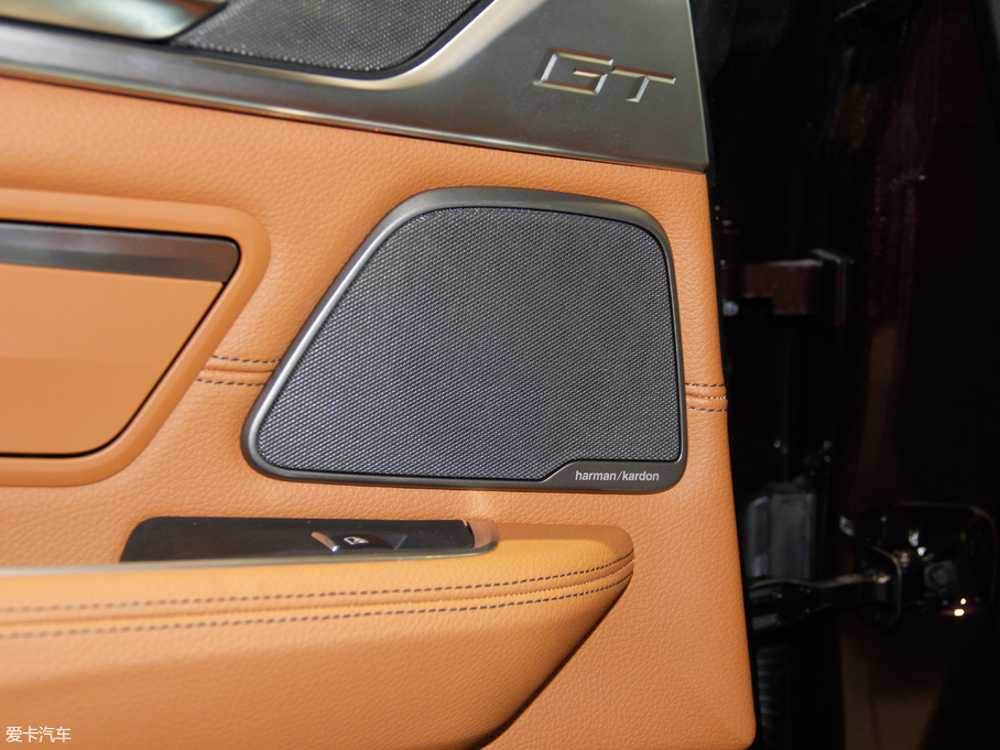 2018R6ϵGT 630i M\b