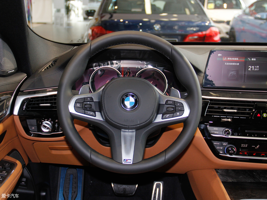 2018R6ϵGT 630i M\b