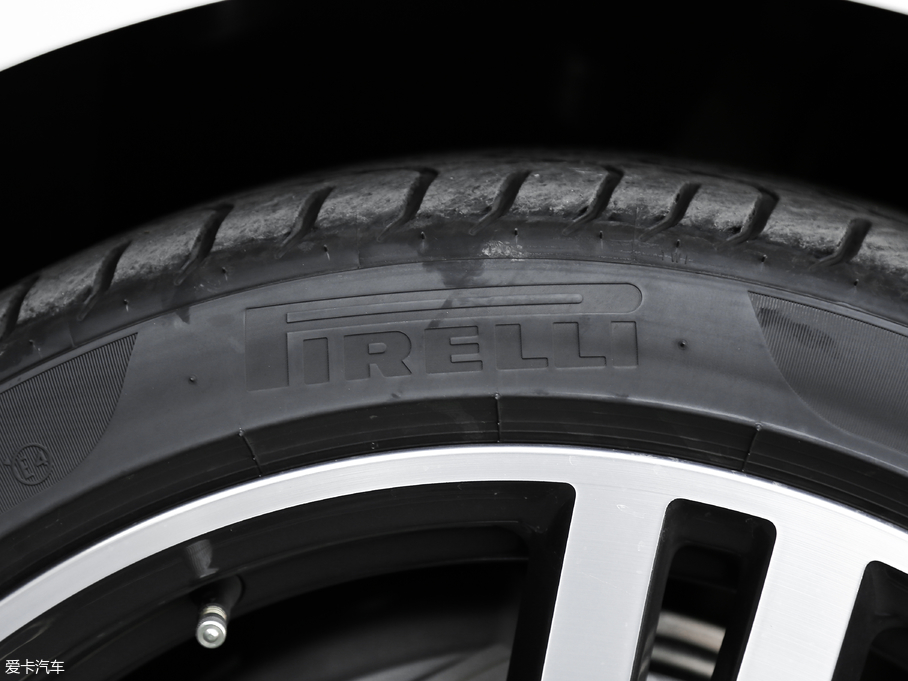 2018R6ϵGT 640i xDrive M\b