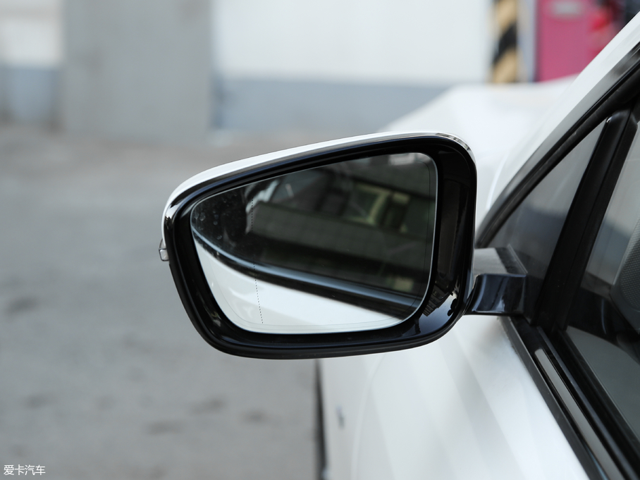 2018R6ϵGT 640i xDrive M\b