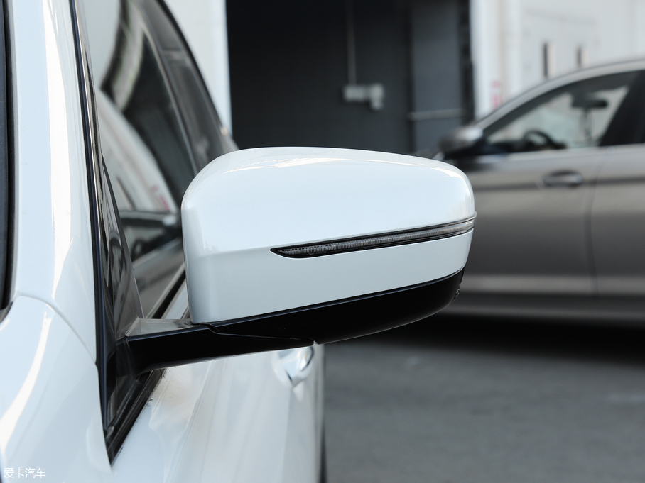 2018R6ϵGT 640i xDrive M\b