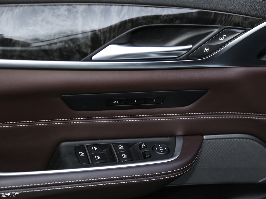 2018R6ϵGT 640i xDrive M\b