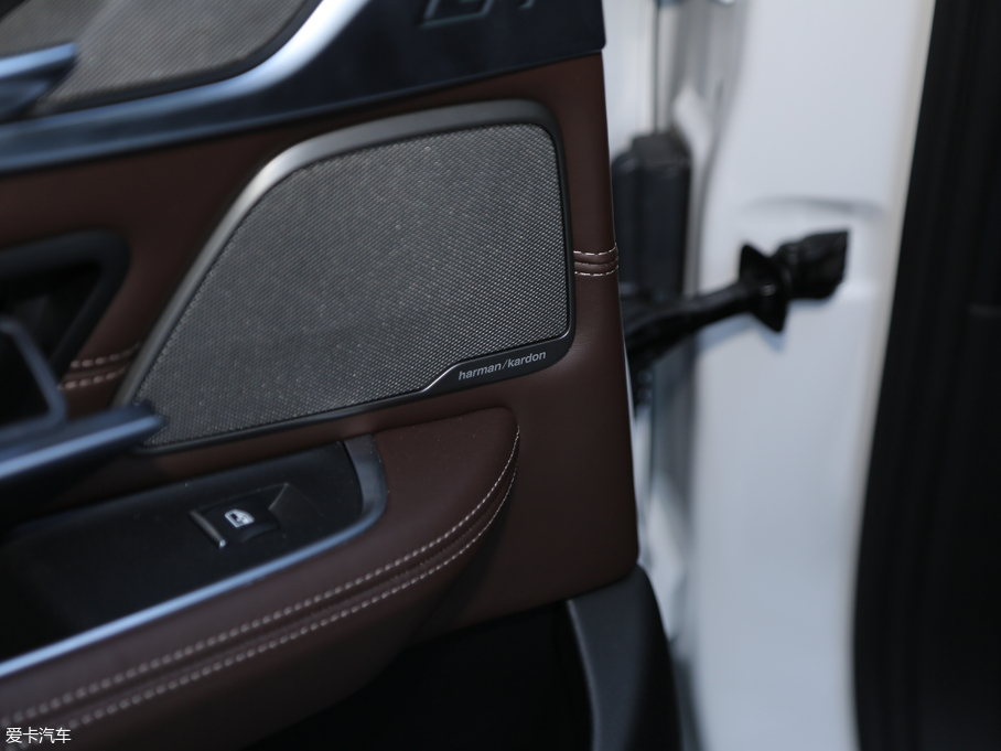 2018R6ϵGT 640i xDrive M\b