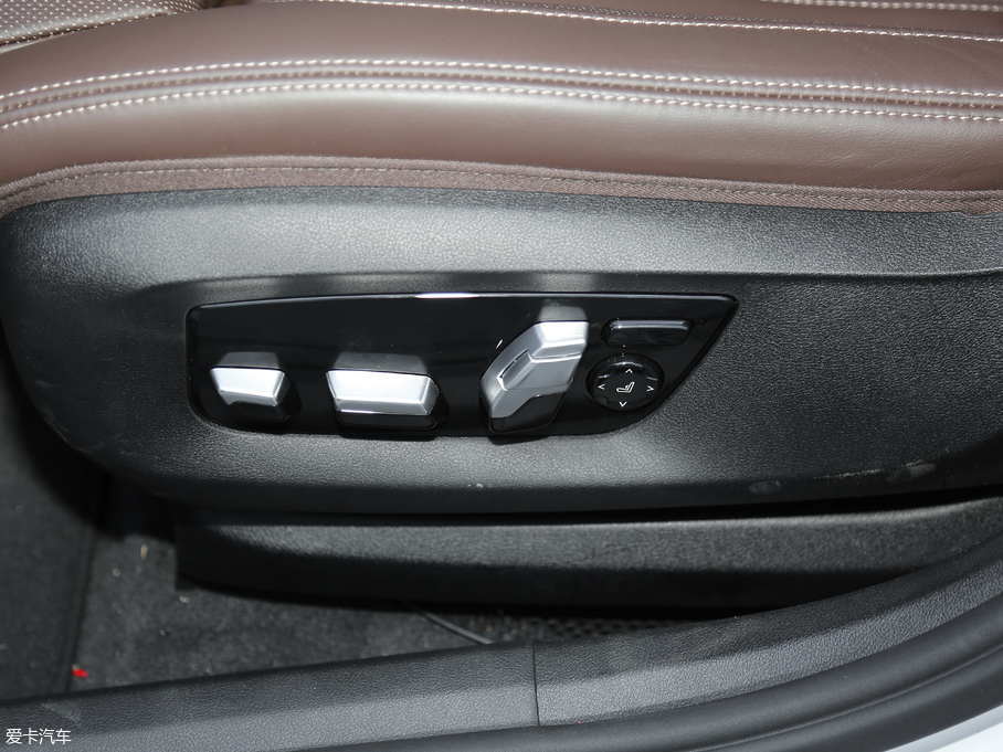 2018R6ϵGT 640i xDrive M\b