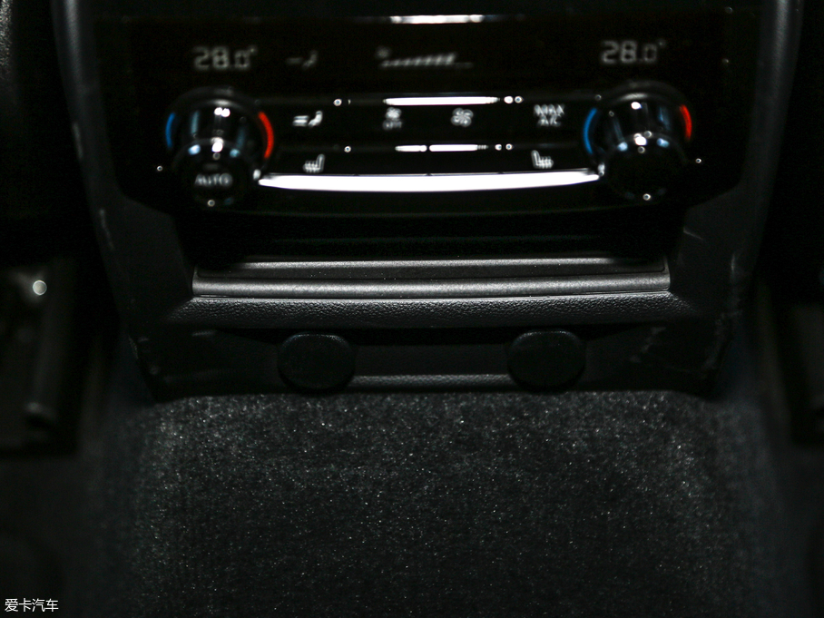 2018R6ϵGT 640i xDrive M\b