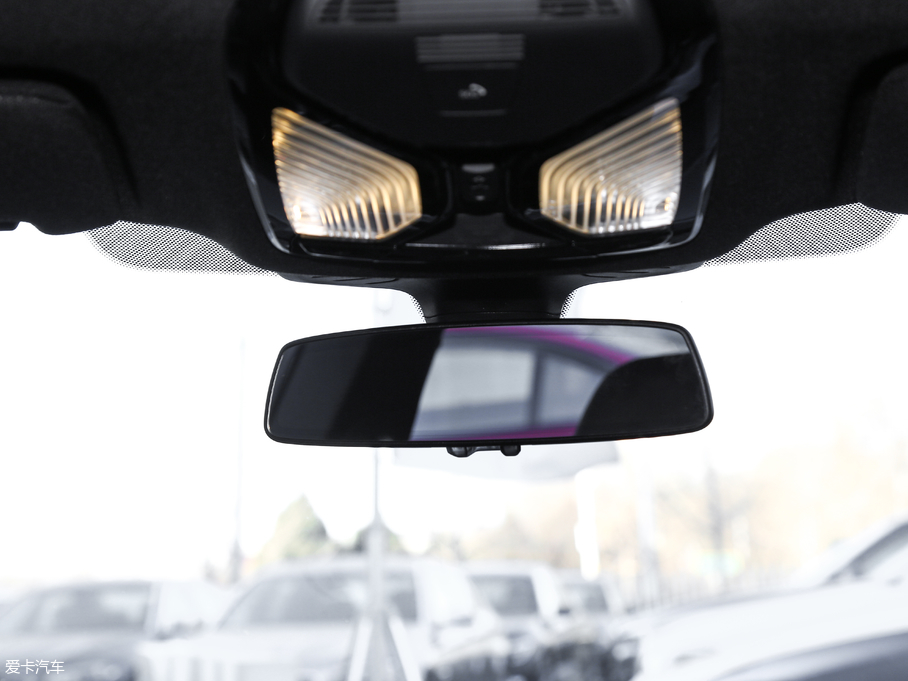 2018R6ϵGT 640i xDrive M\b