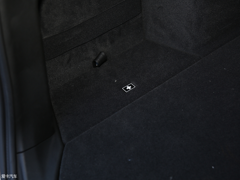 2018R6ϵGT 640i xDrive M\b