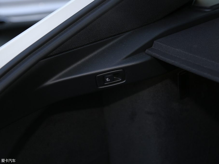 2018R6ϵGT 640i xDrive M\b