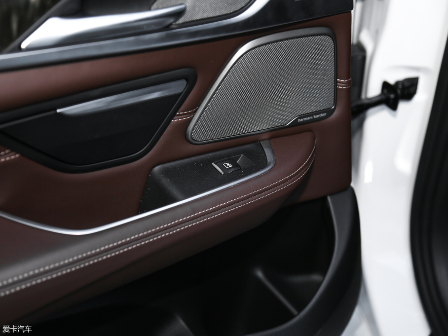 2018R6ϵGT 640i xDrive M\b