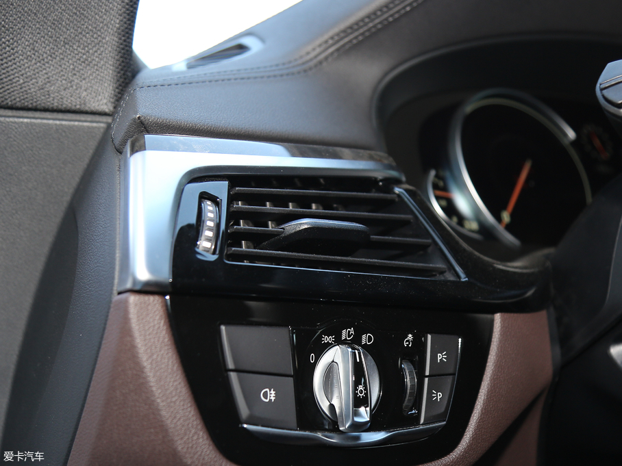 2018R6ϵGT 640i xDrive M\b