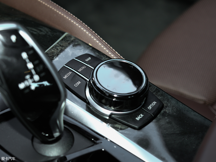 2018R6ϵGT 640i xDrive M\b