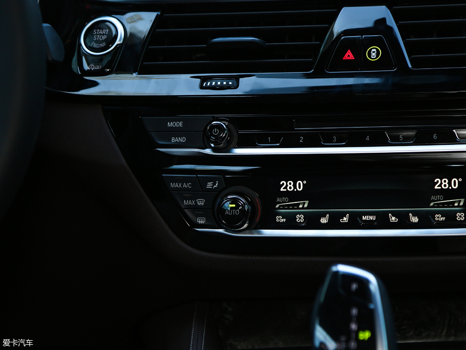 2018R6ϵGT 640i xDrive M\b