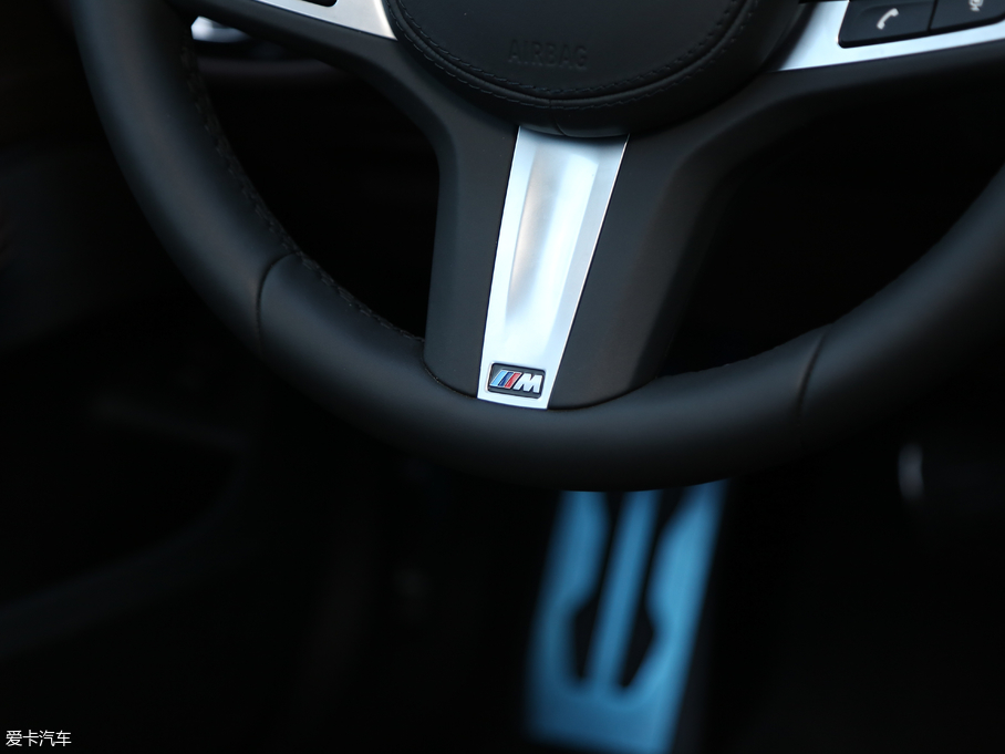 2018R6ϵGT 640i xDrive M\b