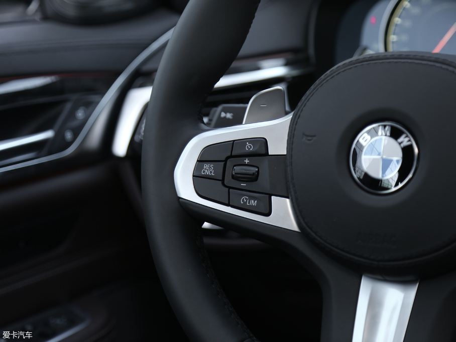 2018R6ϵGT 640i xDrive M\b