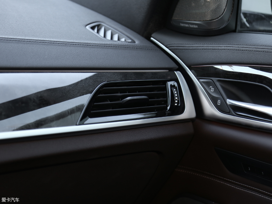 2018R6ϵGT 640i xDrive M\b