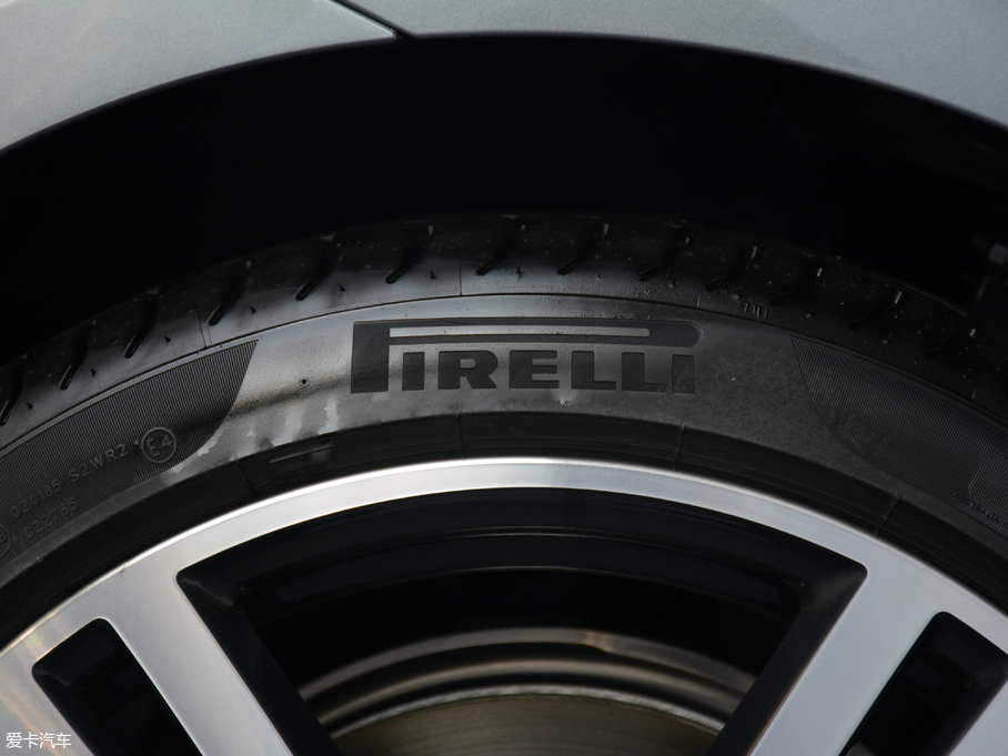 2018R6ϵGT 640i xDrive M\b