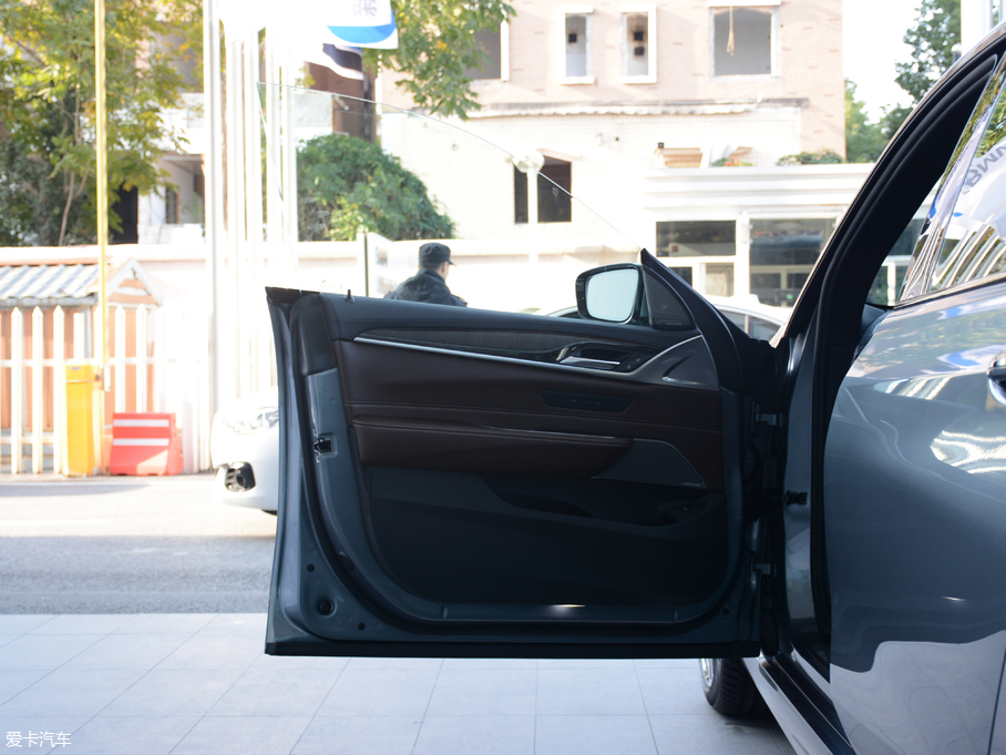 2018R6ϵGT 640i xDrive M\b