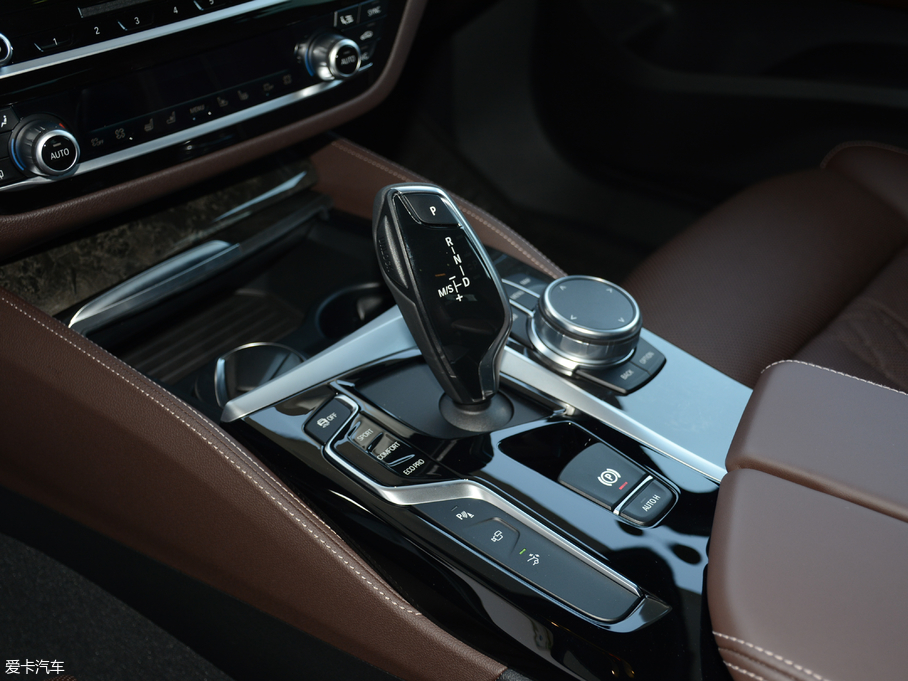 2018R6ϵGT 640i xDrive M\b