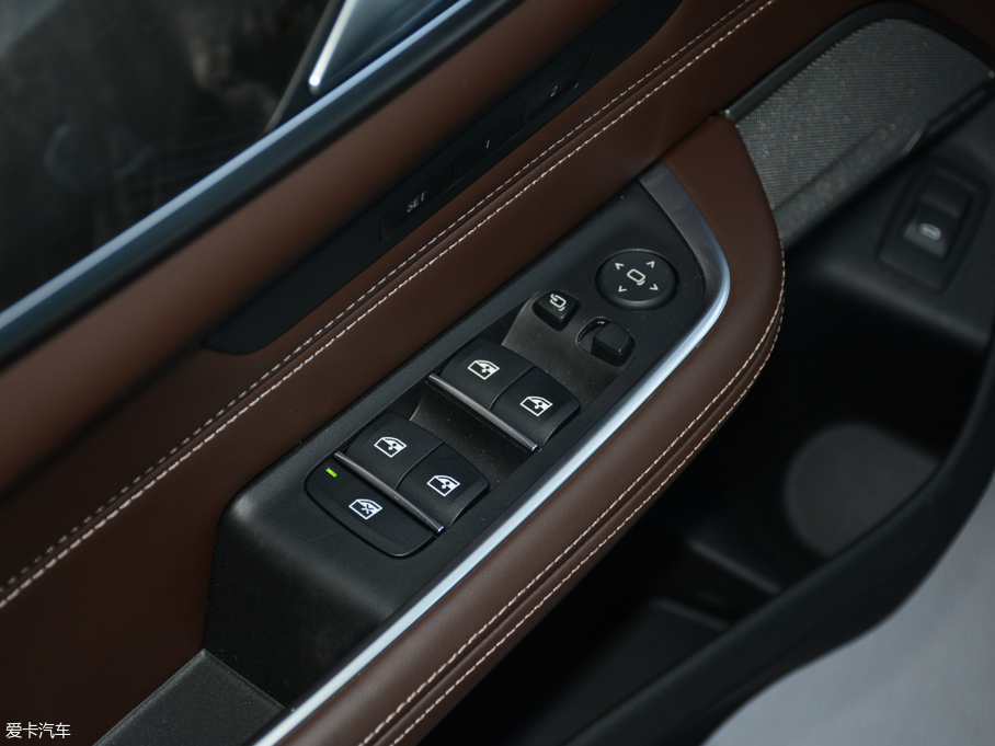 2018R6ϵGT 640i xDrive M\b