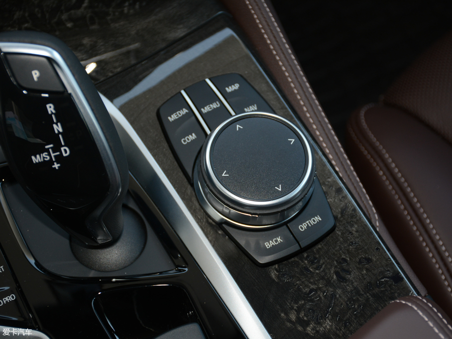 2018R6ϵGT 640i xDrive M\b