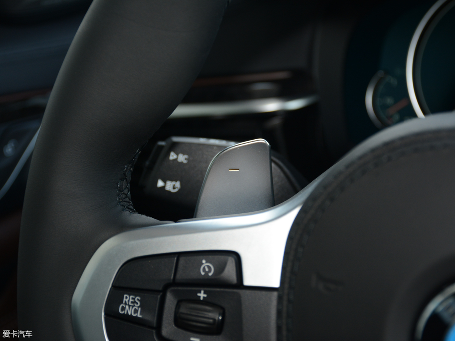 2018R6ϵGT 640i xDrive M\b