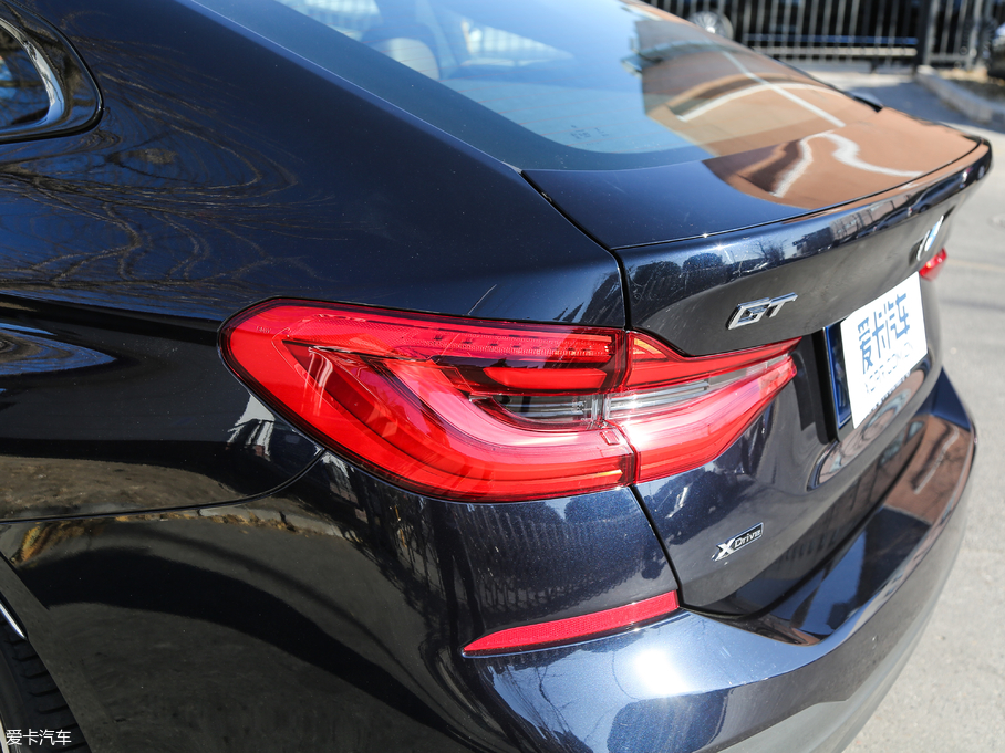 2018R6ϵGT 640i xDrive M\b