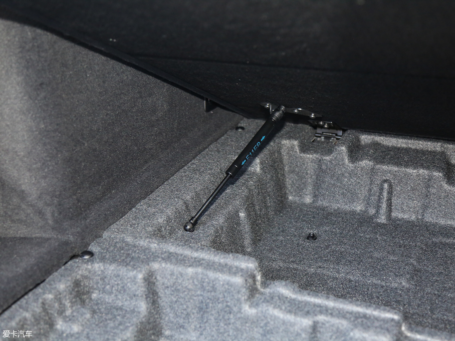 2018R6ϵGT 640i xDrive M\b