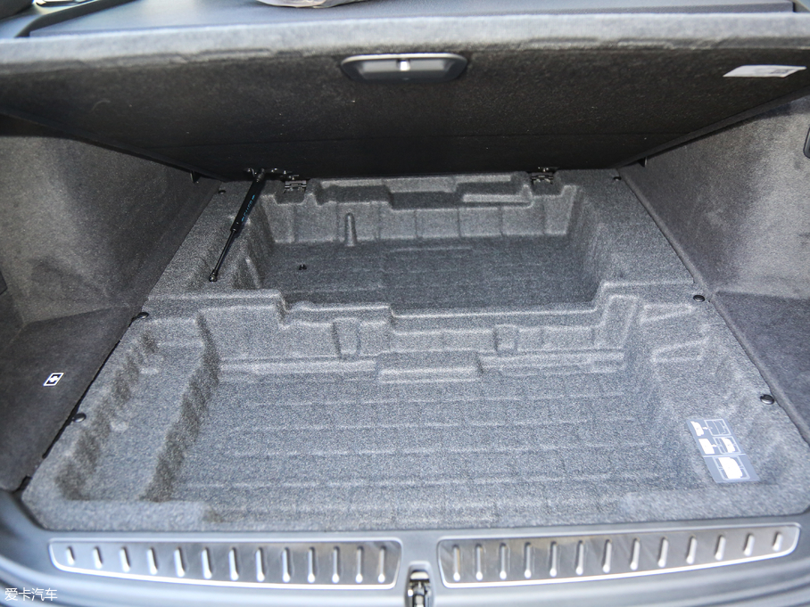 2018R6ϵGT 640i xDrive M\b