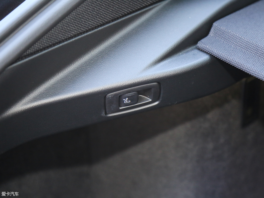 2018R6ϵGT 640i xDrive M\b