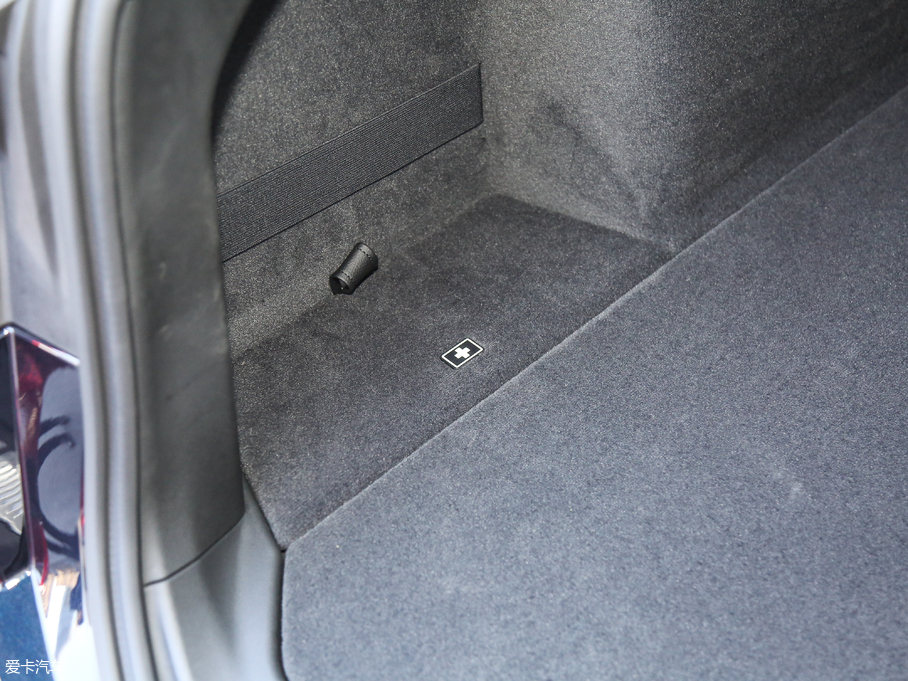 2018R6ϵGT 640i xDrive M\b