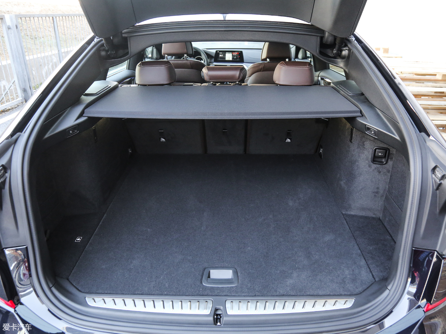 2018R6ϵGT 640i xDrive M\b