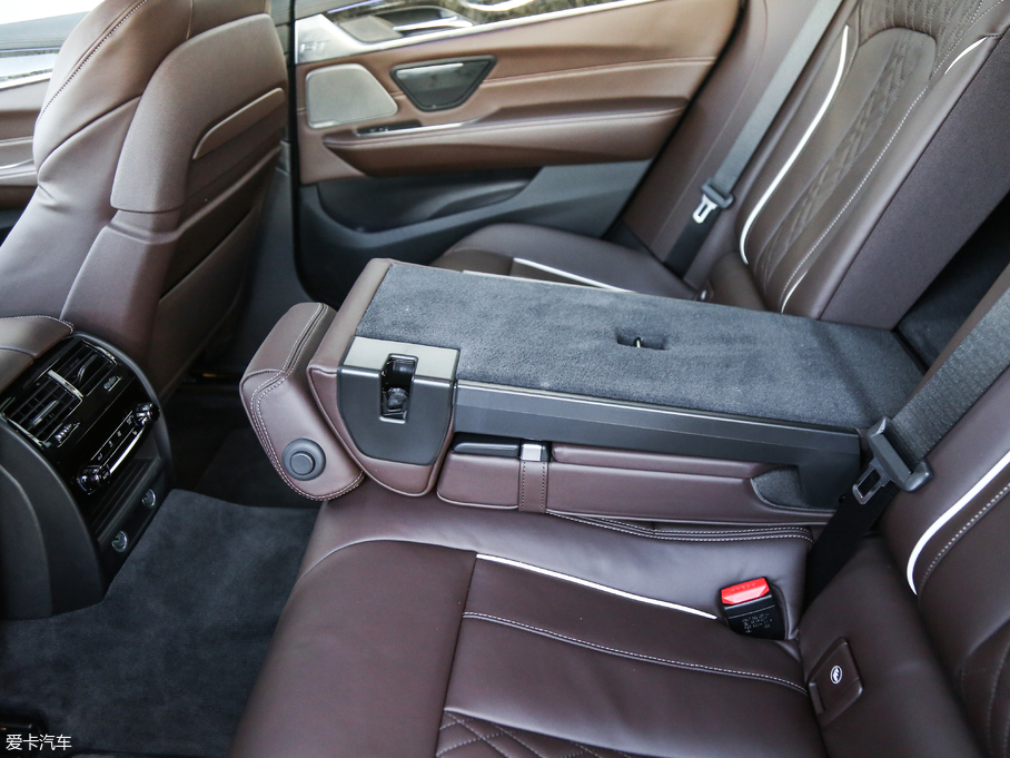 2018R6ϵGT 640i xDrive M\b