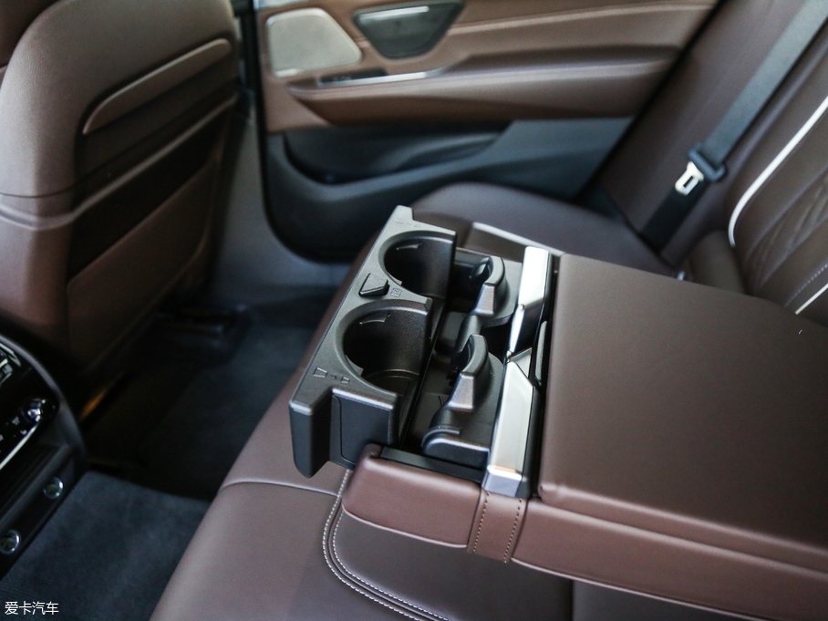 2018R6ϵGT 640i xDrive M\b