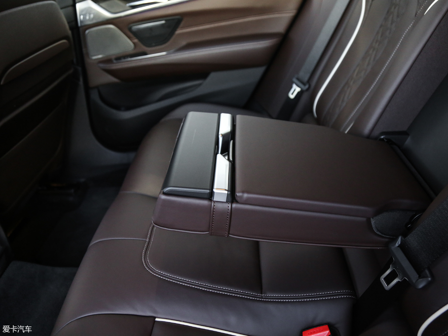 2018R6ϵGT 640i xDrive M\b