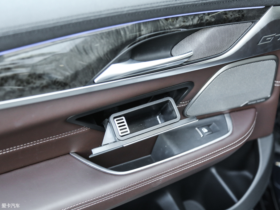 2018R6ϵGT 640i xDrive M\b