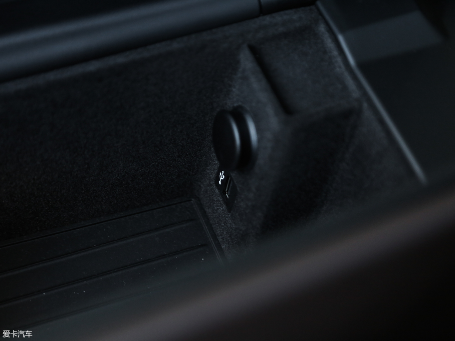 2018R6ϵGT 640i xDrive M\b