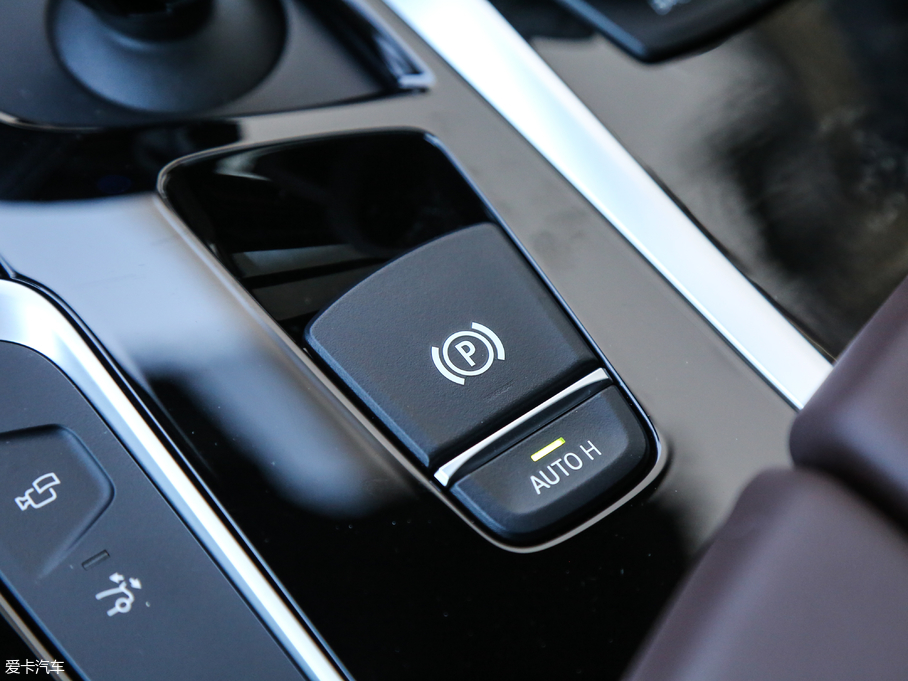 2018R6ϵGT 640i xDrive M\b