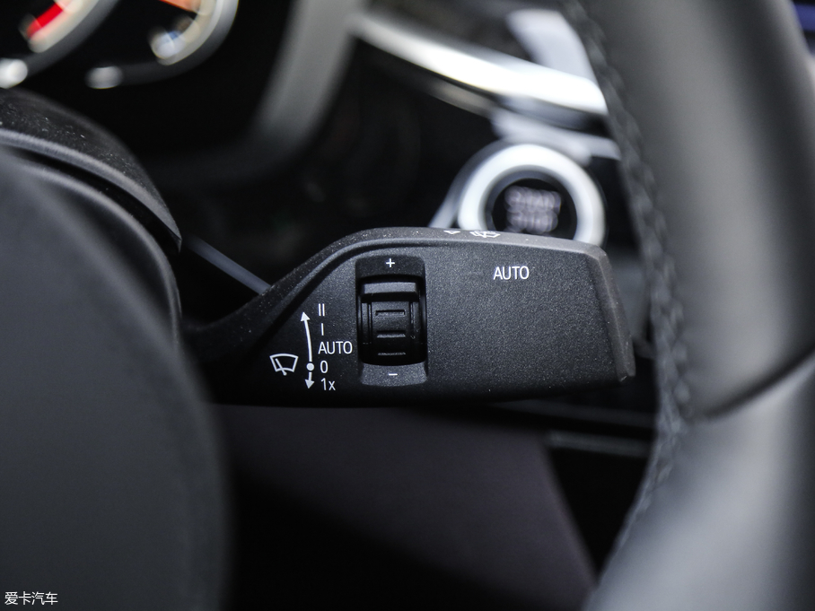 2018R6ϵGT 640i xDrive M\b