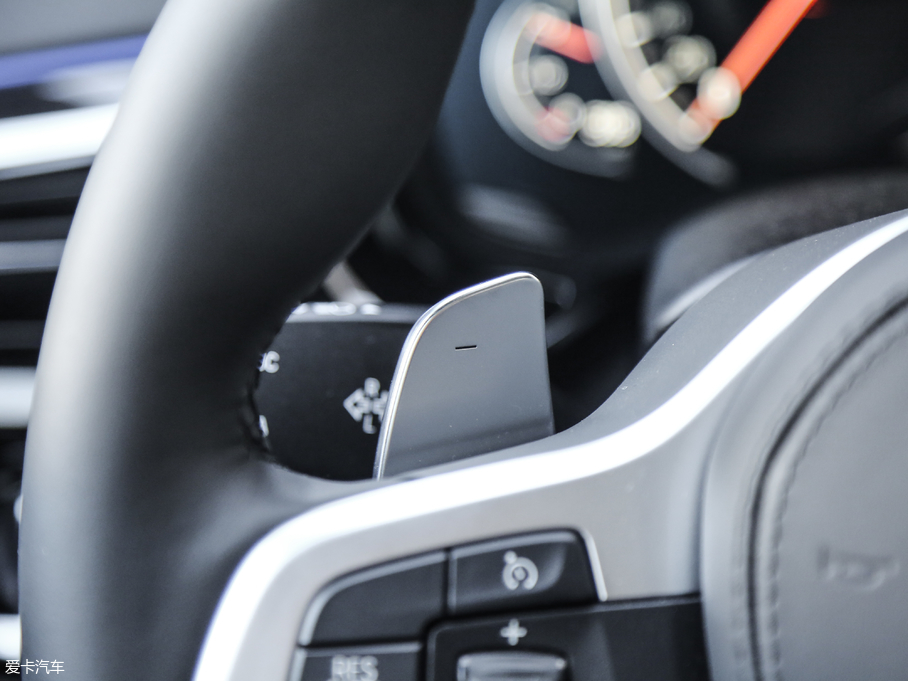 2018R6ϵGT 640i xDrive M\b