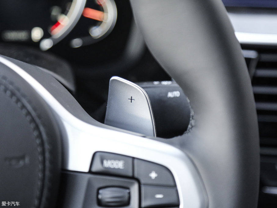 2018R6ϵGT 640i xDrive M\b