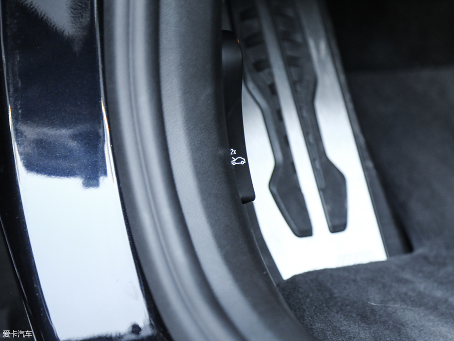 2018R6ϵGT 640i xDrive M\b