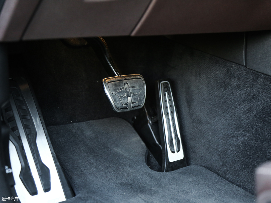 2018R6ϵGT 640i xDrive M\b