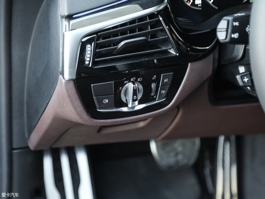 2018R6ϵGT 640i xDrive M\b