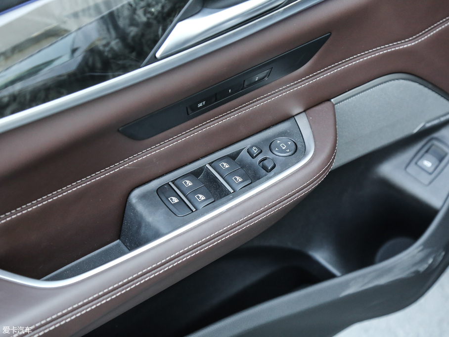 2018R6ϵGT 640i xDrive M\b