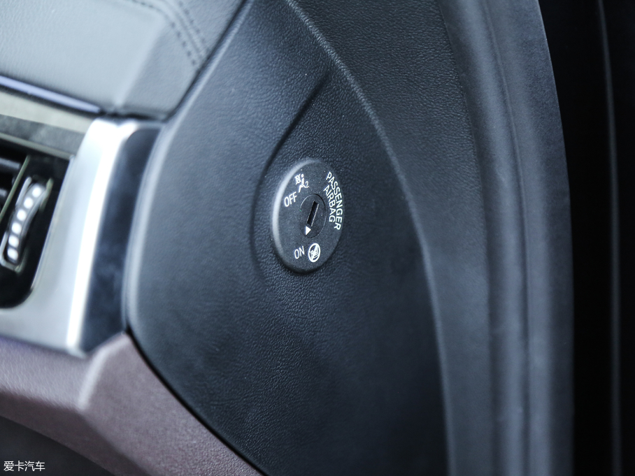 2018R6ϵGT 640i xDrive M\b