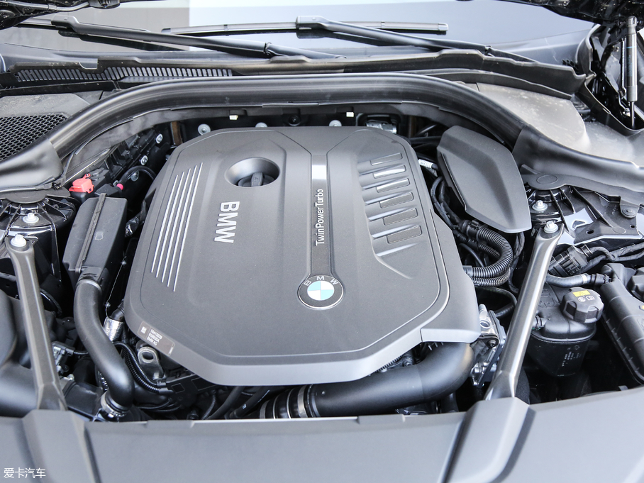 2018R6ϵGT 640i xDrive M\b