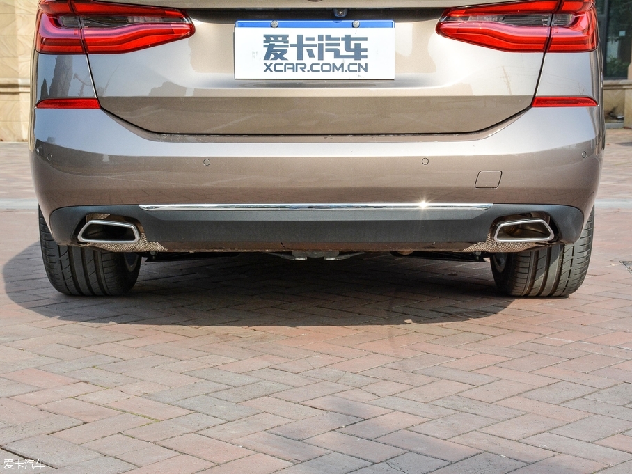 2018R6ϵGT 630i AOӋb